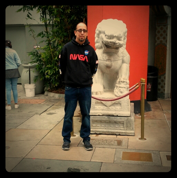 Meet your Posher, Robert - Picture 1 of 3